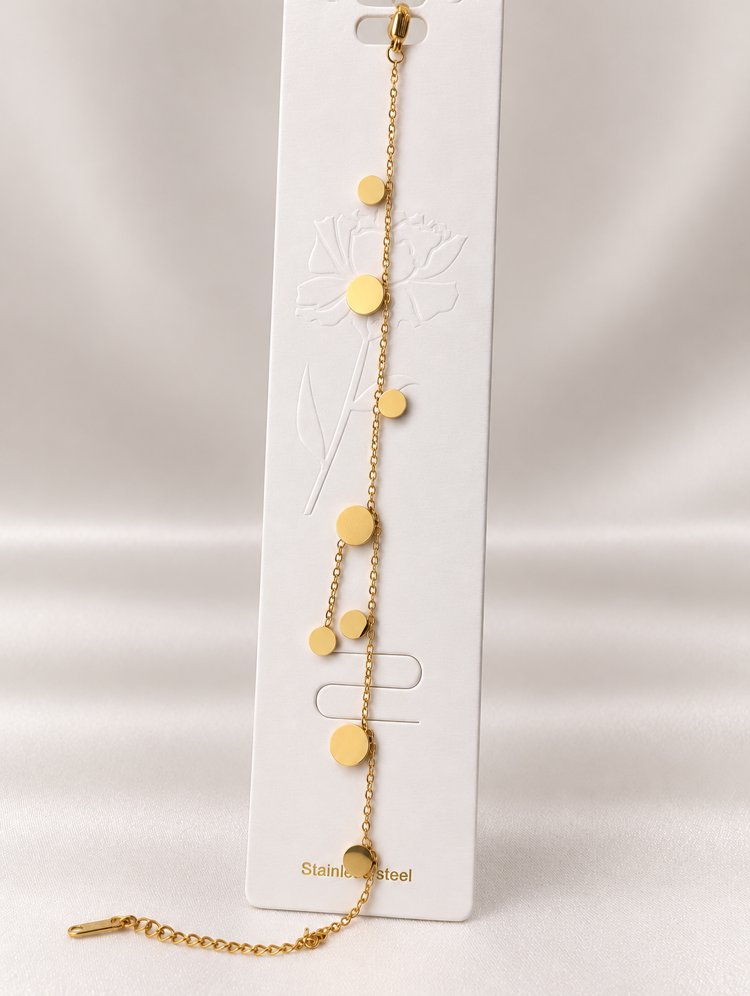 Disc charms bracelet