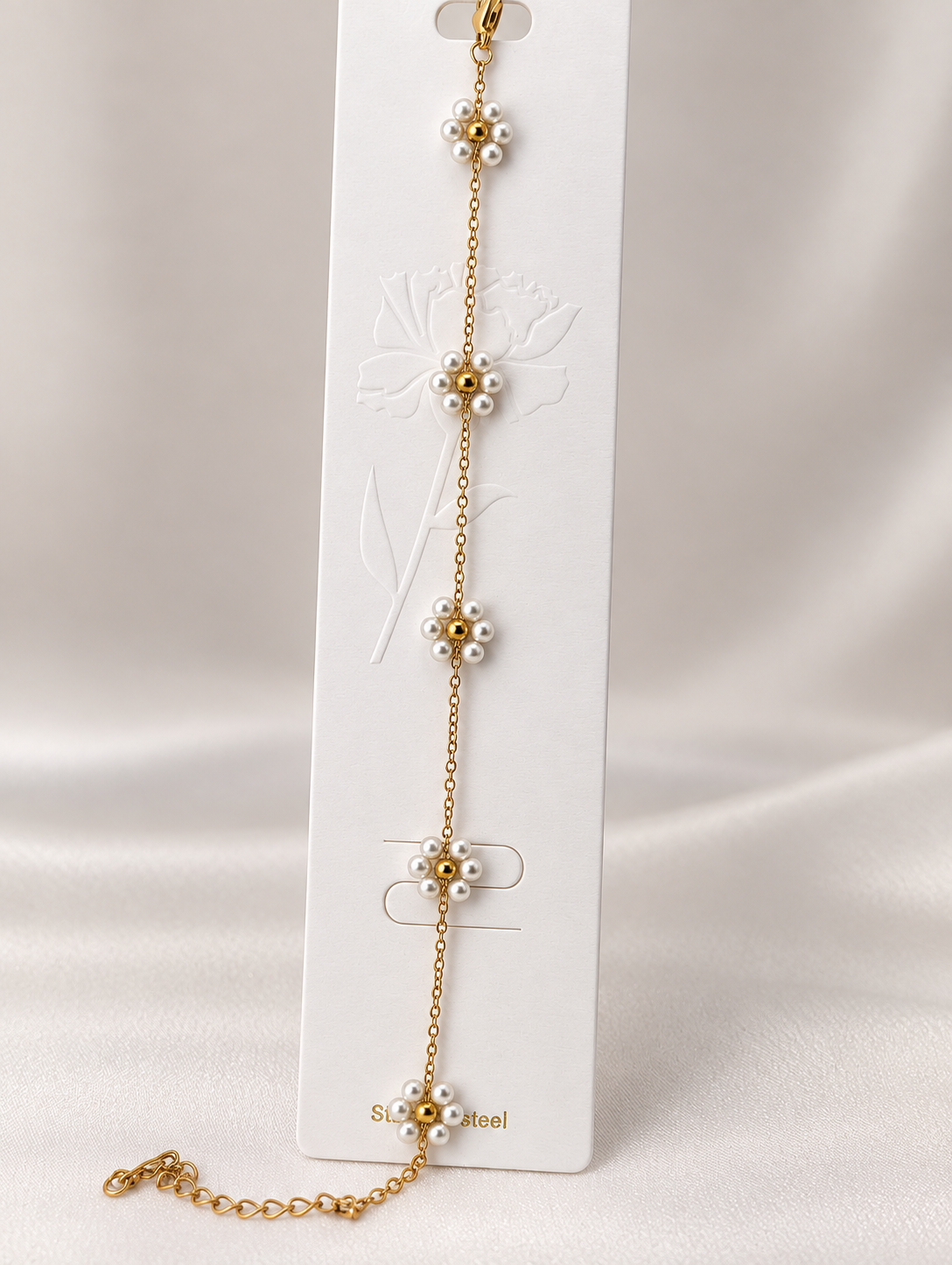 Pearl flower bracelet
