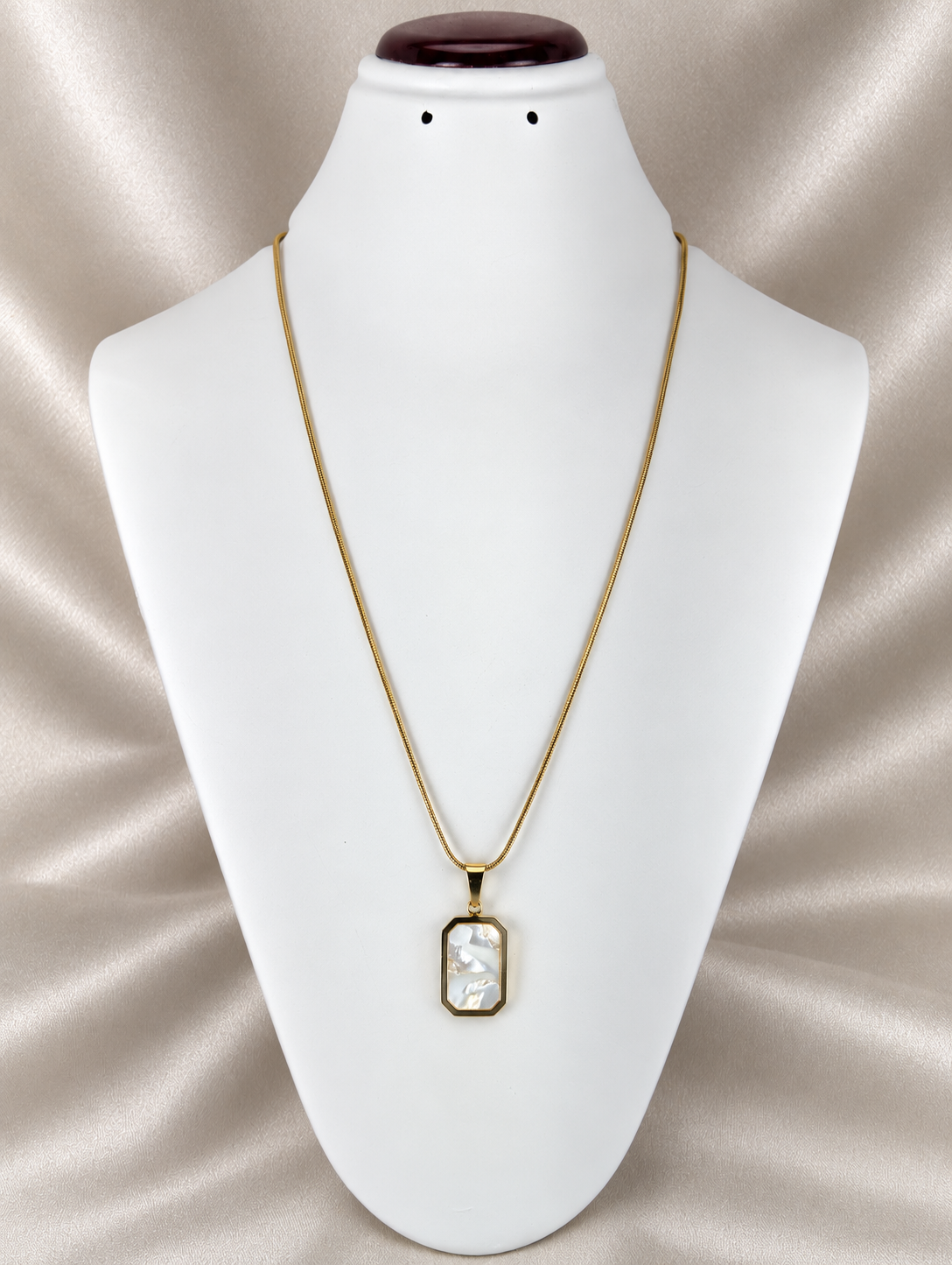 White marble chain pendant