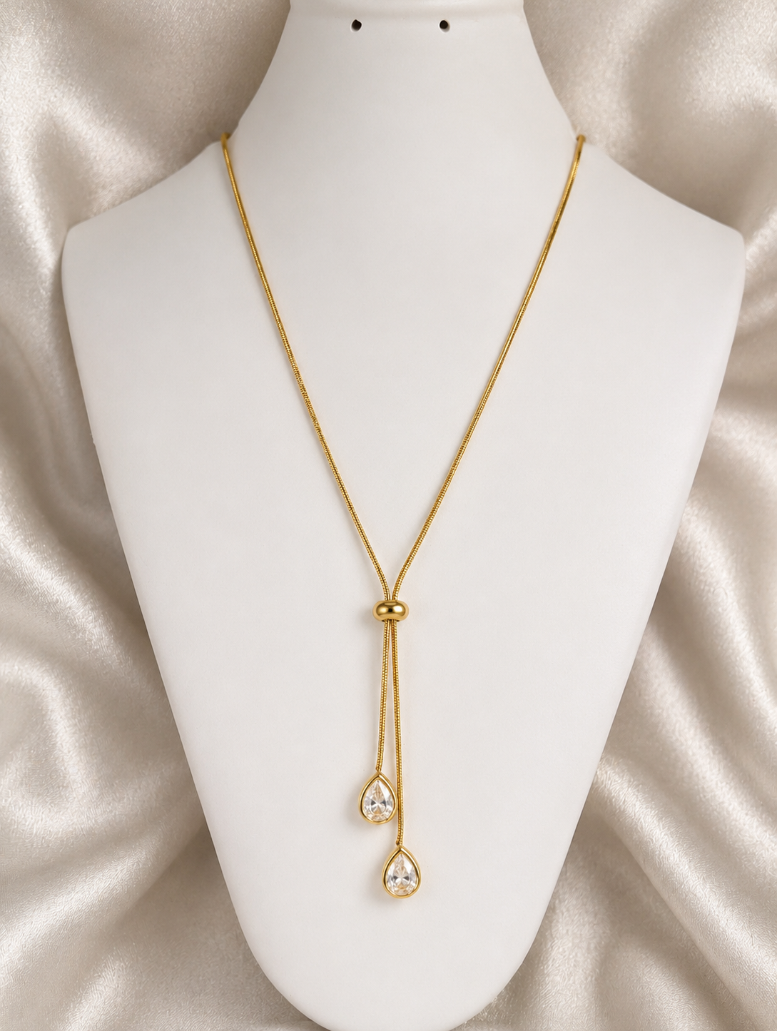 Adjustable neck chain